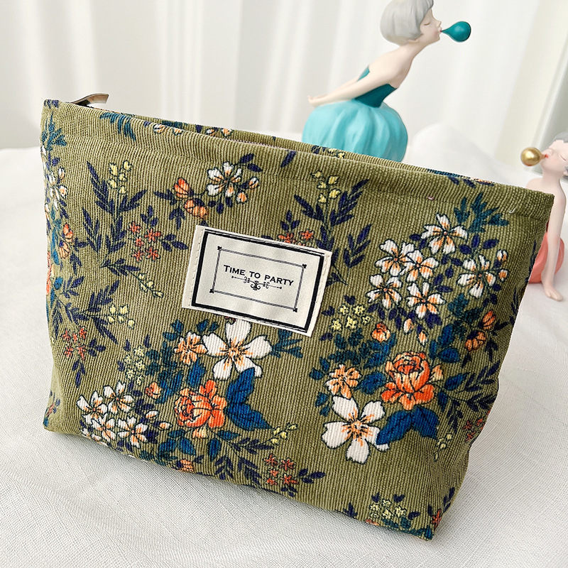 Cosmetic Bag Women Floral Makeup Case Organizer Korean Embroidery Cosmetic Pouch Travel Toiletry Bag Corduroy Canvas Beauty Case: light yellow