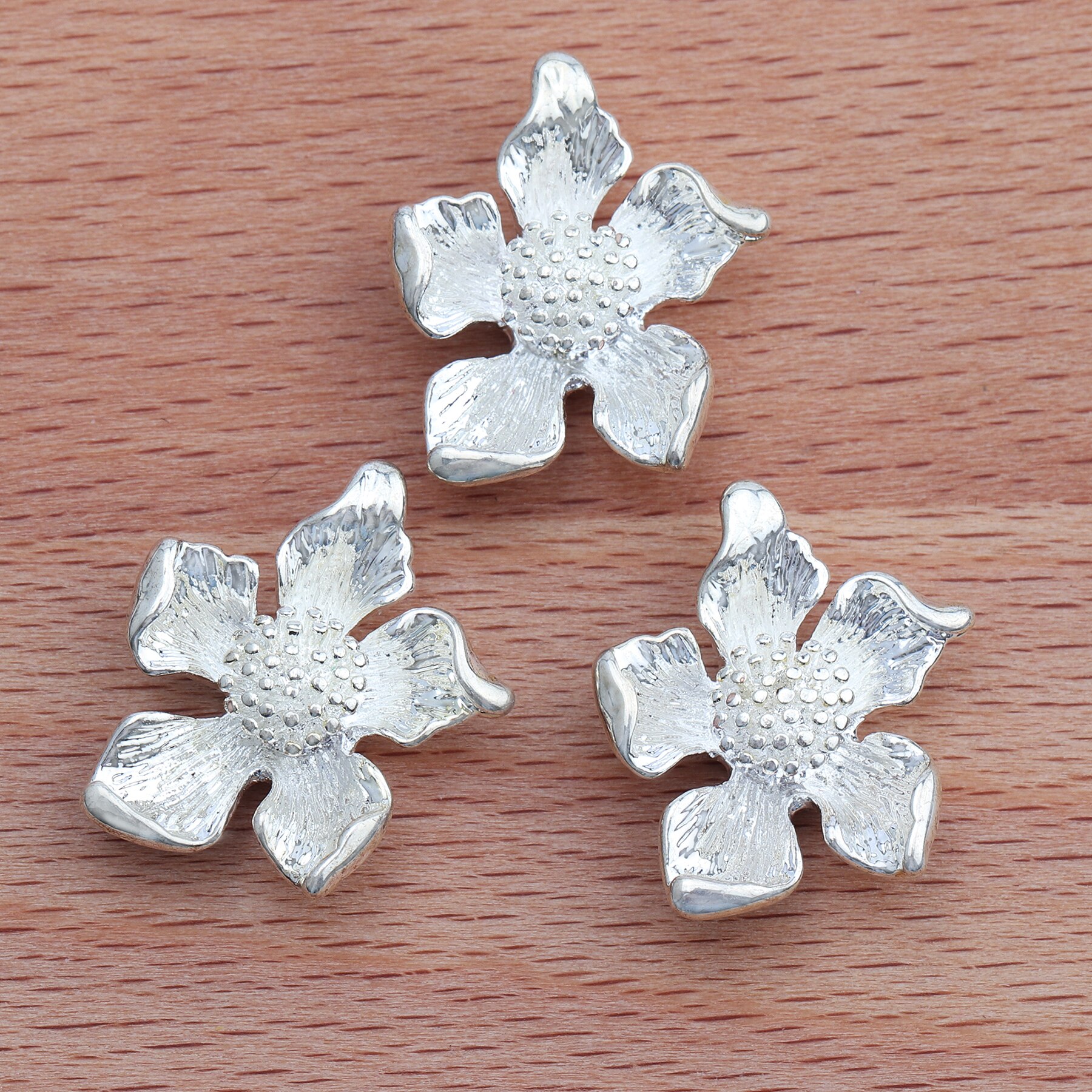 Gufeather  m336, smykketilbehør ,18k guldbelagte ,0.3 mikron, gør-det-selv-vedhæng, blomsterform, gør-det-selv øreringe, smykkefremstilling ,10 stk/parti