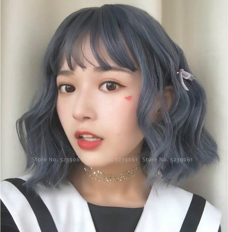 Pelucas grises azul corto con flequillo de aire sintético resistente al calor para mujeres niñas peluca rizada Natural Linda accesorios de Cosplay