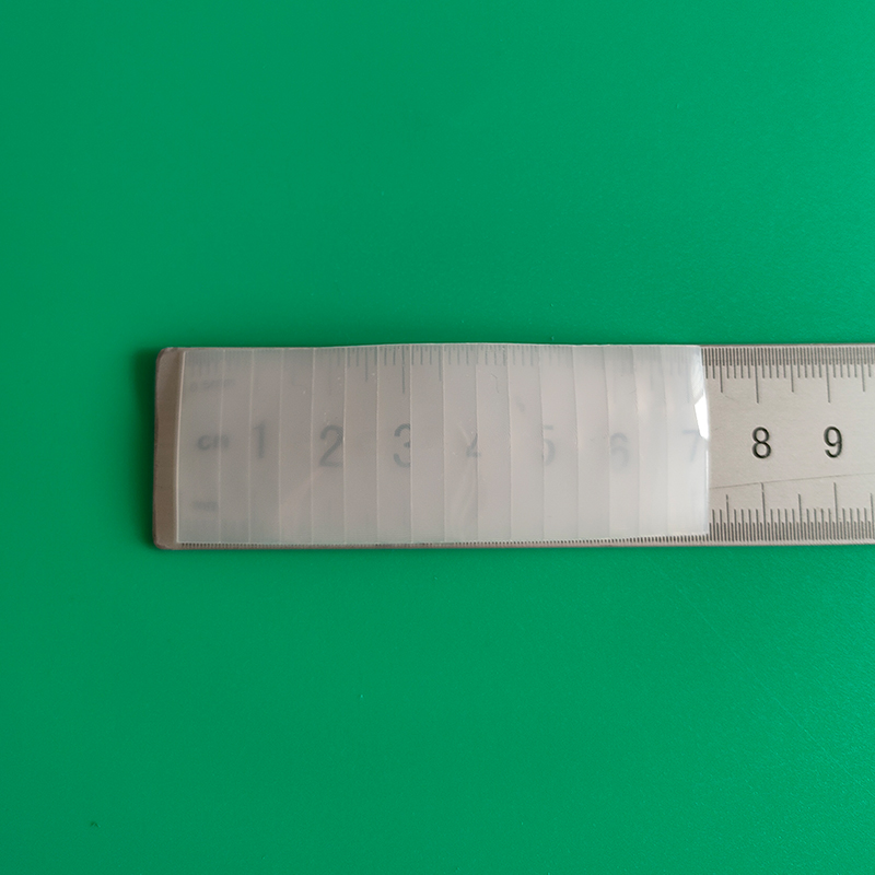 73,8 x 26,2 mm optisches PIR HDPE-Infrarot-Induktions-Fresnel-Linse für den menschlichen Körper, Brennweite, Fernerkennungsentfernung