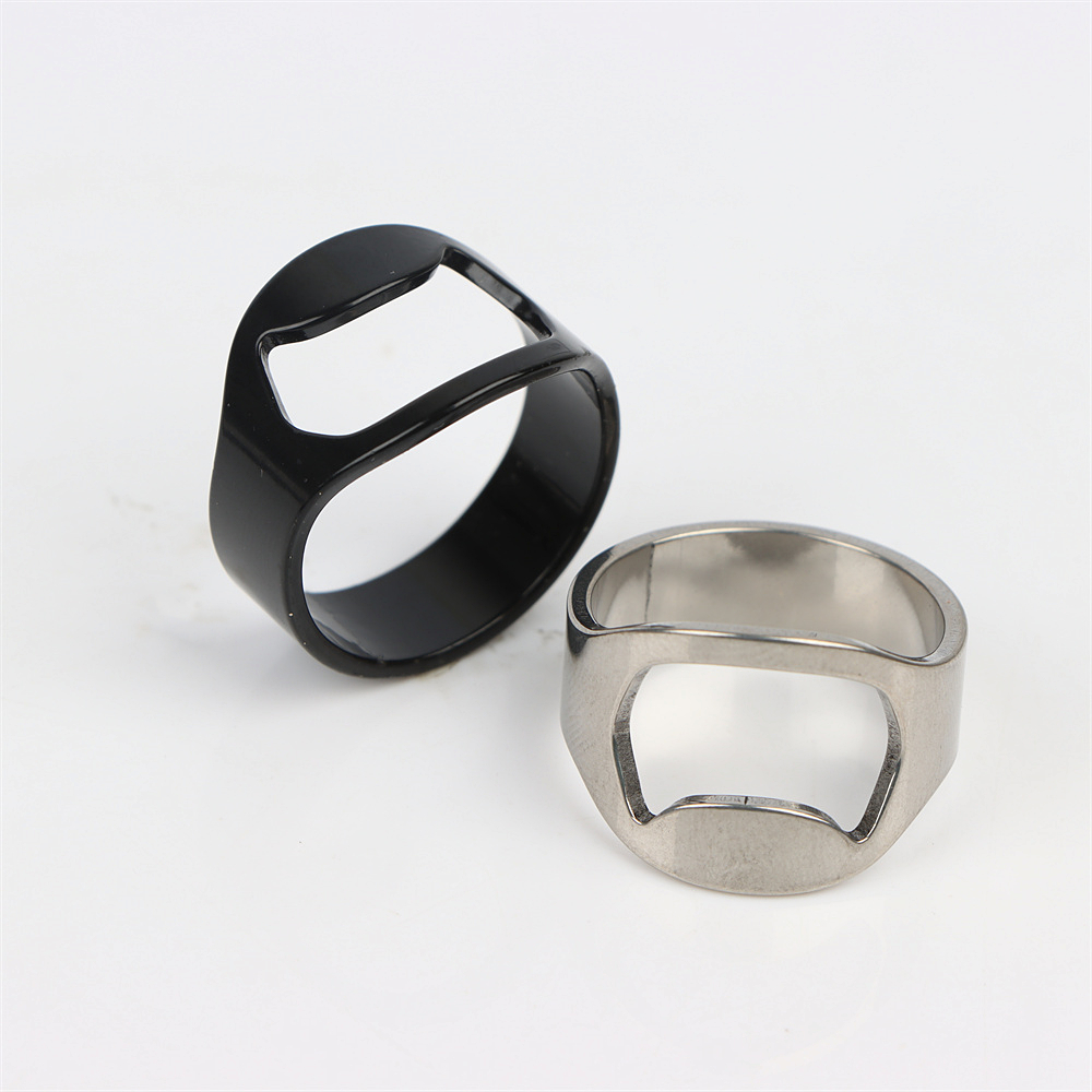 Apribottiglie portatile per pollice di birra Anello da dito unico in acciaio inossidabile per uomo Gioielli di decorazione di creatività di colore punk di moda