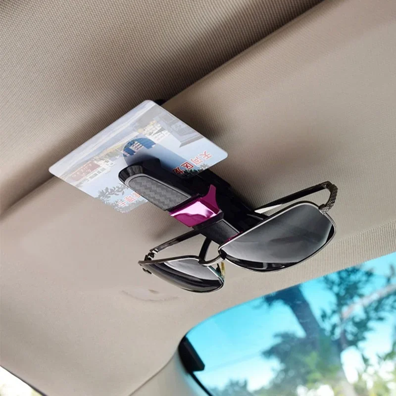 Clip de fibra de carbono para gafas de sol, soporte ajustable de 180 grados, Universal, para coche, 2 piezas