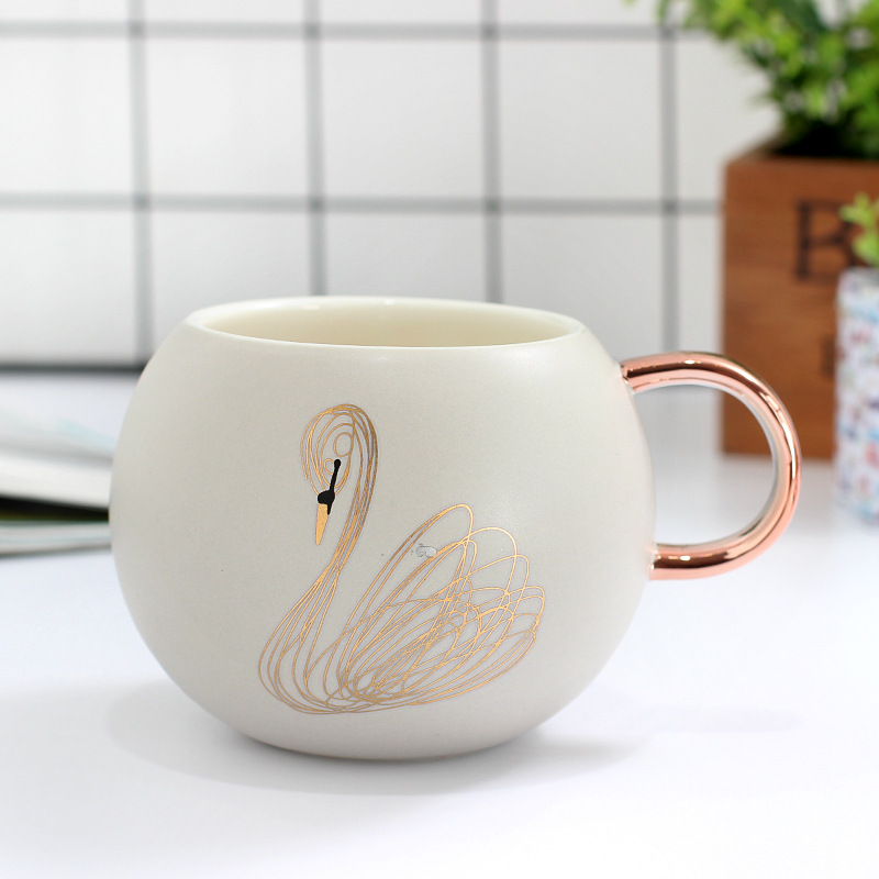 Kaffekrus tumbler keramisk kop med svanemønster krus kaffekop rejsekrus glasmumin til elskere kaffekopper og krus: Lysegrå