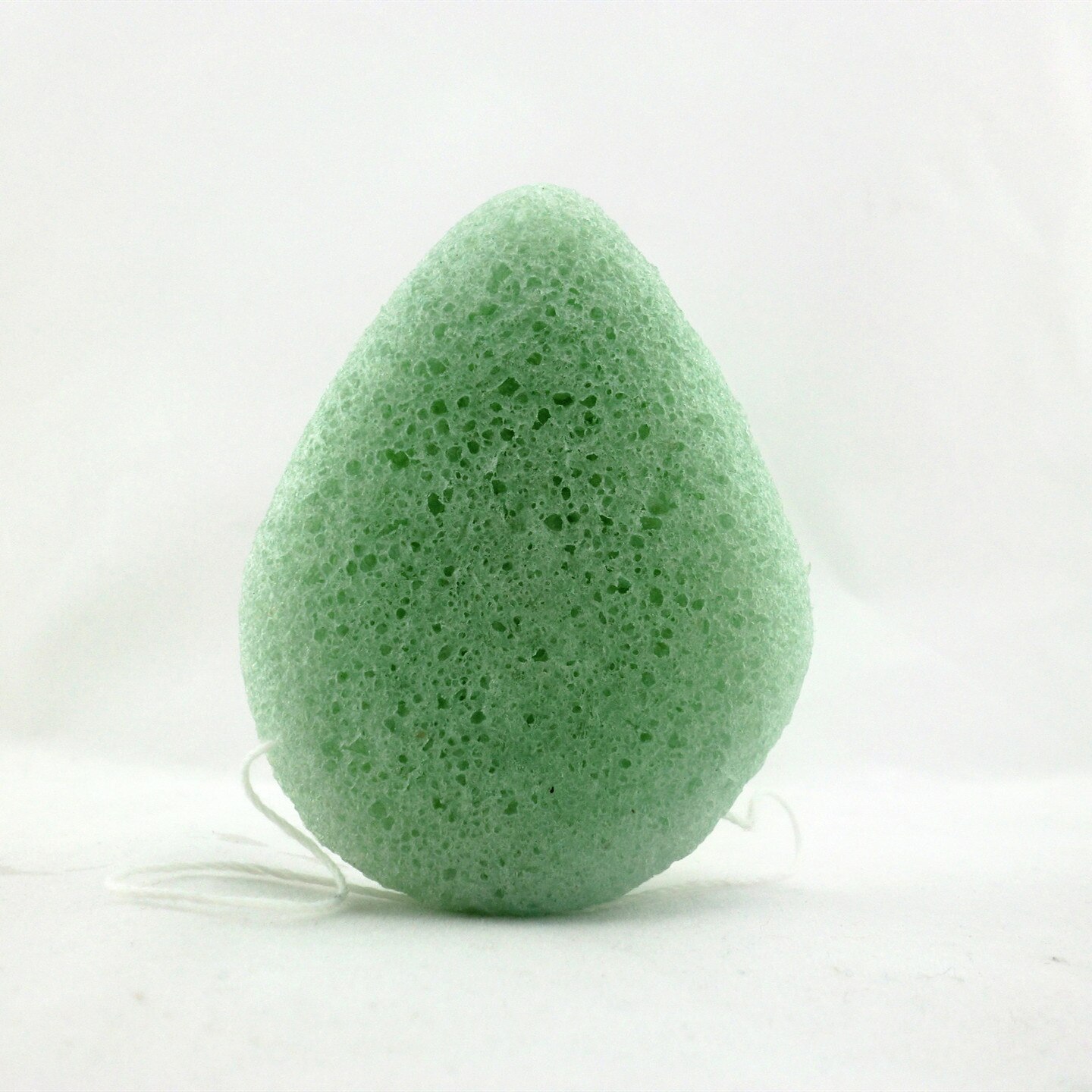 Natural Konjac Sponge Cosmetic Puff Face Wash Flutter Cleaning Sponge Water Shaped Puff Facial Cleanser Tools 1pcs: Green