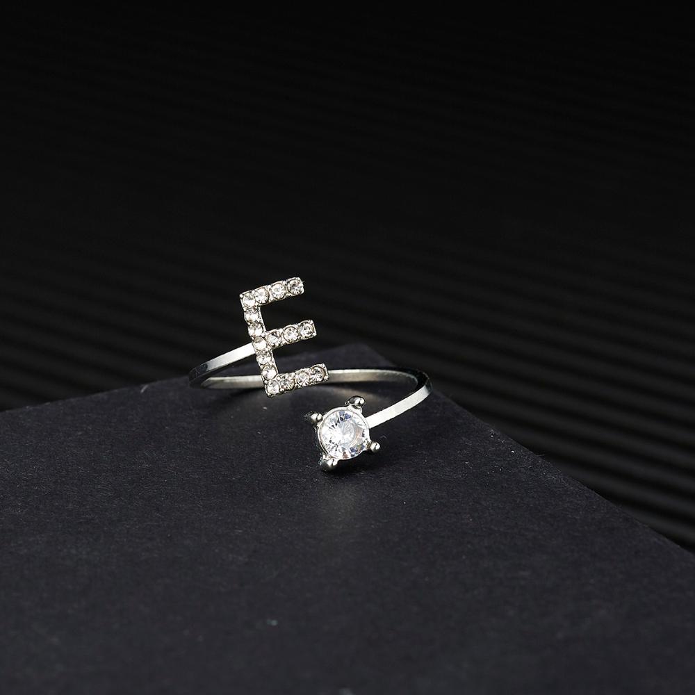 1pcs 26 Engels Letters A-Z Ringen Zilveren Kleur Strass Open Manchet Verstelbare Vinger Ringen Vrienden Paar Sieraden: E