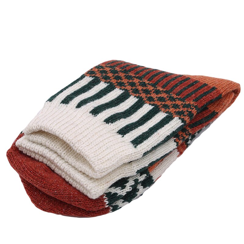 Kontrastfargesokker vinter 5 par etnisk stil kvinners geometriske mønster vintage tykkere varme harajuku skateboardstrømper