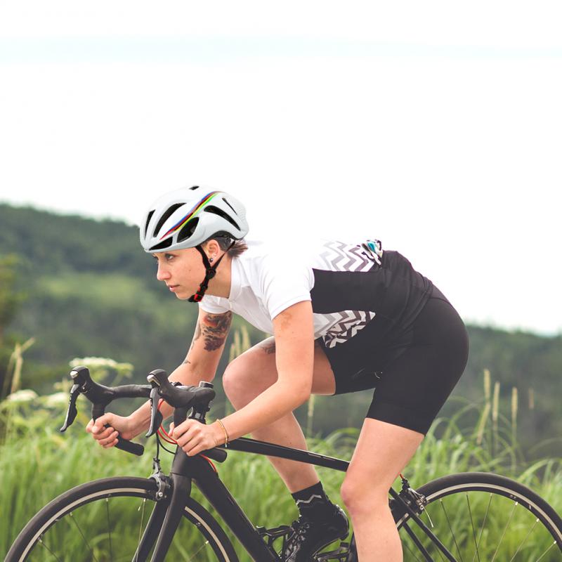 Ultraleicht Fahrrad Helme matt Schwarz Männer Frauen Fahrrad Helm Berg Rennrad Angeformten Radfahren Sicherheit Helme