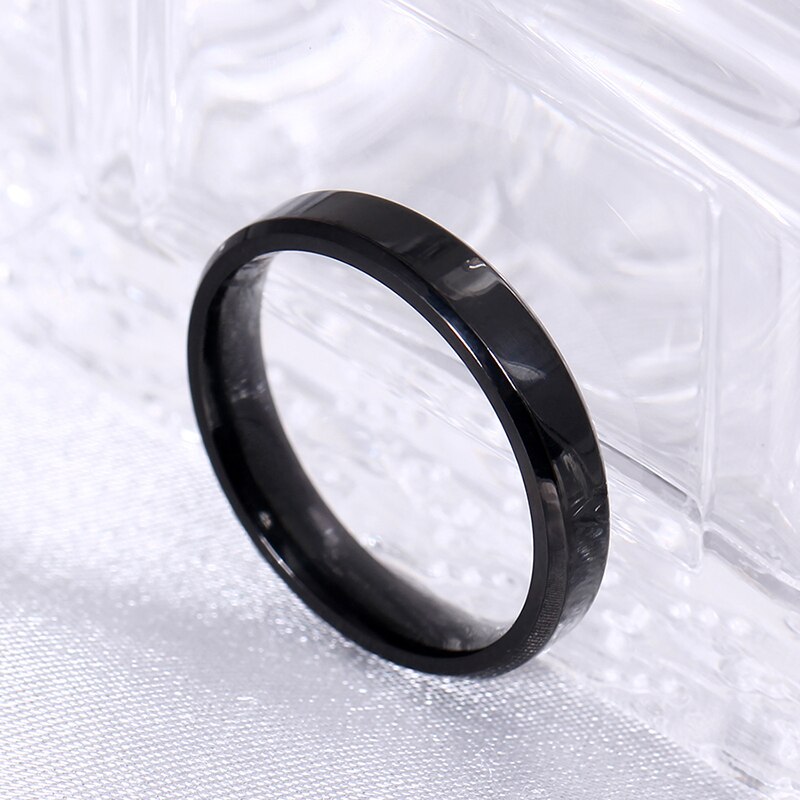 4 Mm Heldere Polish Zwarte Kleur Titanium Ring Voor Mannen Amd Vrouwen