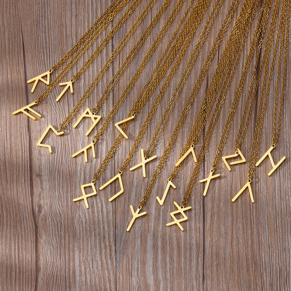 Pendentif runique nordique pour femme, collier de superposition rune viking, bijoux délicats minimalistes, breloque Futhlavabo Runes, pour personne âgée