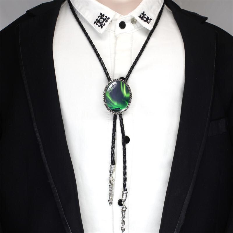 BOLO-00168 nuovo arrivo Polar Light Galaxy Nebula ovale in vetro Cabochon Western Bolo Tie Neck cravatte collana a catena in pelle