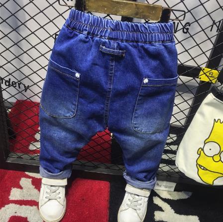 Märke barnkläder pojke enfärgade jeans blå enkla jeans lämpliga för barn 2-6 år