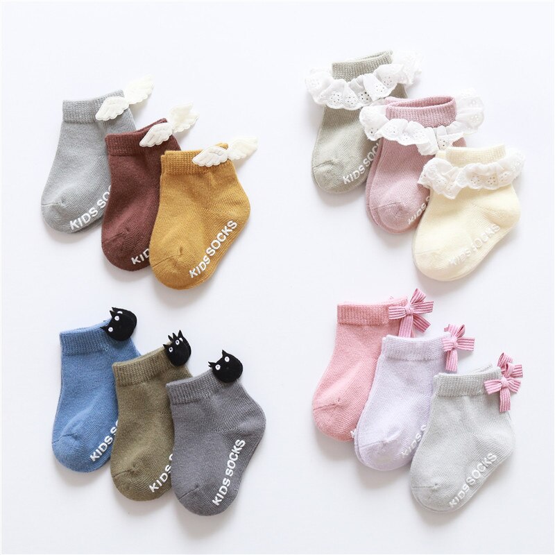 3 Paar Baby Meisje Jongen Wing Sokken Kant Ruche Boog Pasgeboren Bebe Goedkope Stuff Vloer Anti Slip Sox Kids Infantil kleding Accessoires