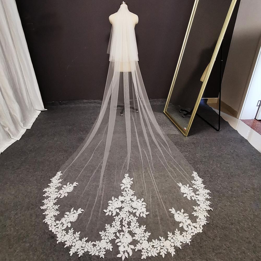 Echt Fotos 2 Ebenen Lange Spitze Hochzeit Schleier mit Rouge 3 M Weiß Elfenbein Weiche Tulle Braut Schleier Hochzeit Zubehör
