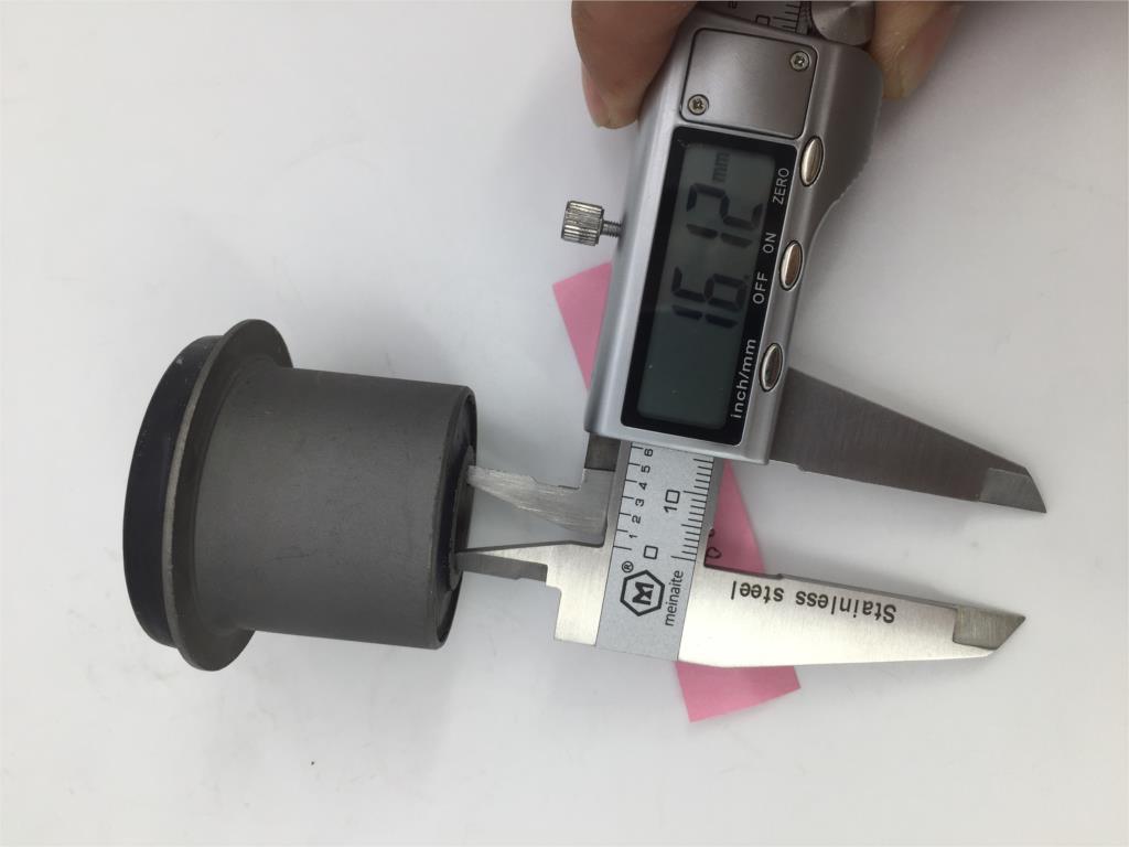 Rear Leaf Spring Bushing Truck Chassis Part Replacement for ISUZU NKR NPR NKR55 4JB1 8941185880 8-94118588-0