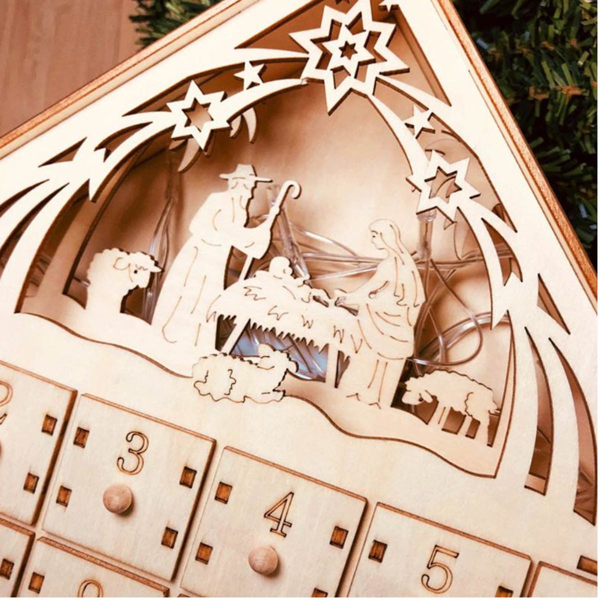 Houten adventskalender, aftellampjes, kerstverlichting, 24 uittrekbare lades, led-lampjes, kerstversiering, adventskalender