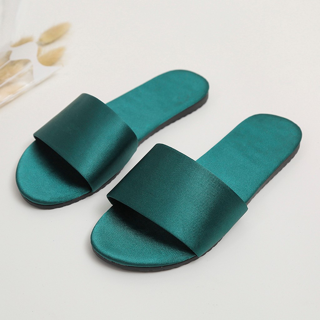 Zapatillas de Satin de seda para mujer, zapatillas sólidas para el baño en casa, zapatos antideslizantes al aire libre, de verano, zapatillas planas para mujer