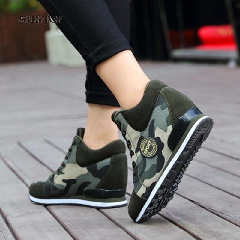 Swyivy kvinnor promenadskor canvas plattform dam sneakers höst och vinter stor storlek 42 camo höjd ökande promenadsko