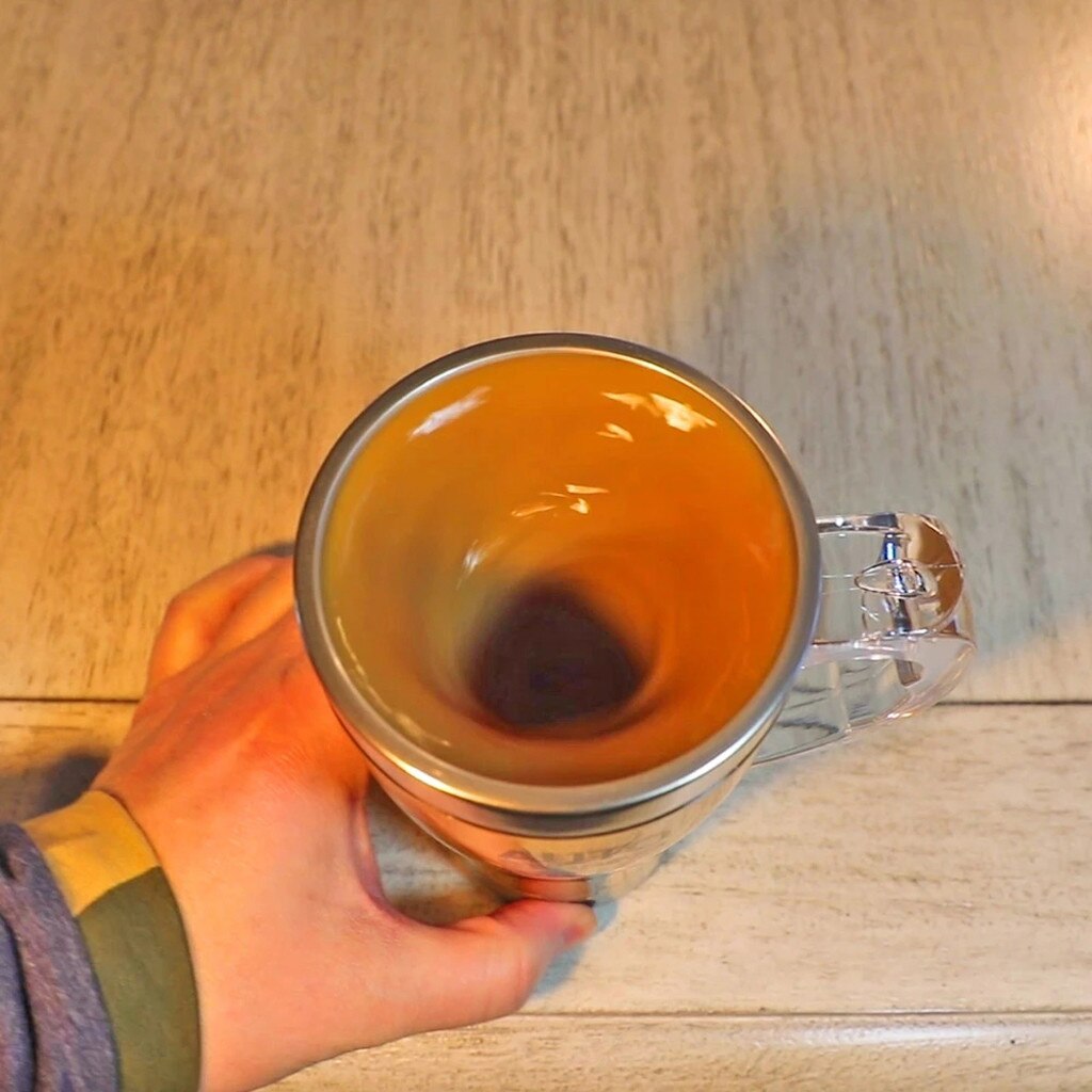 Zelfroerende koffiebeker - 400 ml