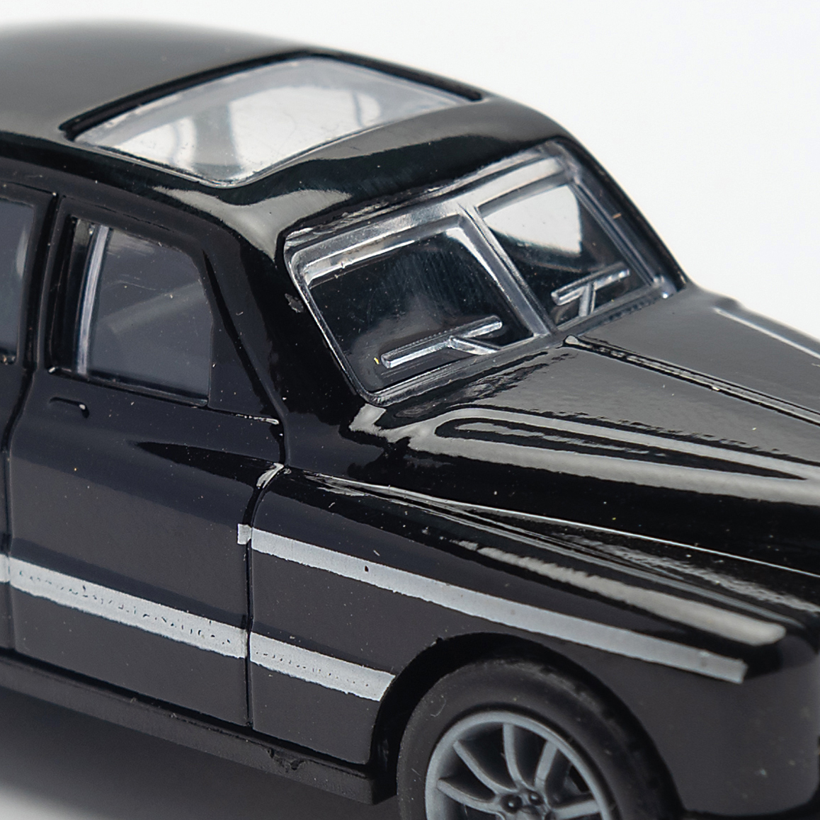 1:43 lega Vintage pressofuso modello di auto classico tirare indietro modello di auto Replica di veicoli in miniatura per la raccolta regalo per bambini adulti