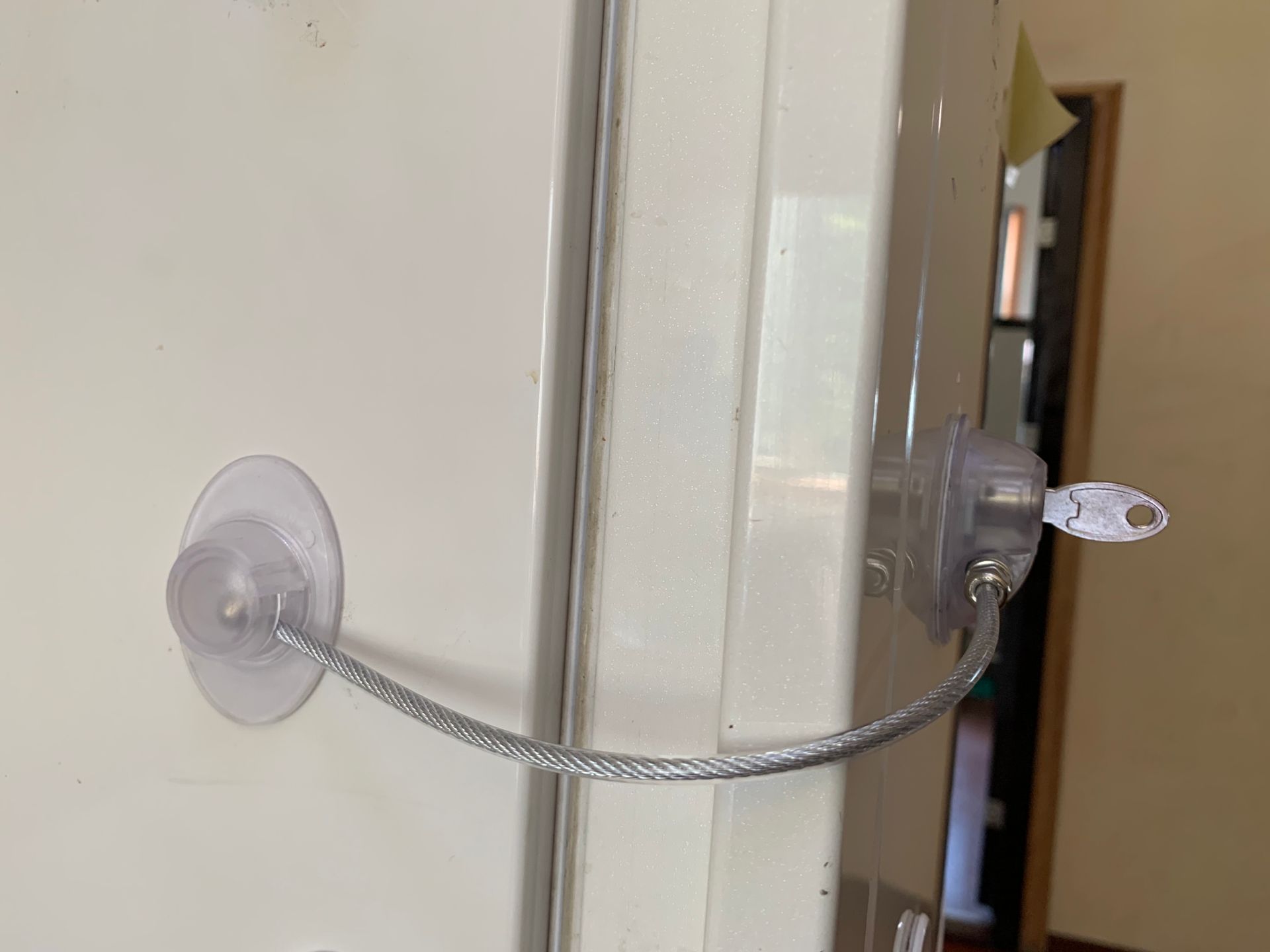 1 pc przezroczysta blokada lodówki z 2 kluczami bezpieczeństwo dziecka lodówka z zamrażarką zamykana szafka na zamek dla dziecka zamek robić szuflady: Default Title