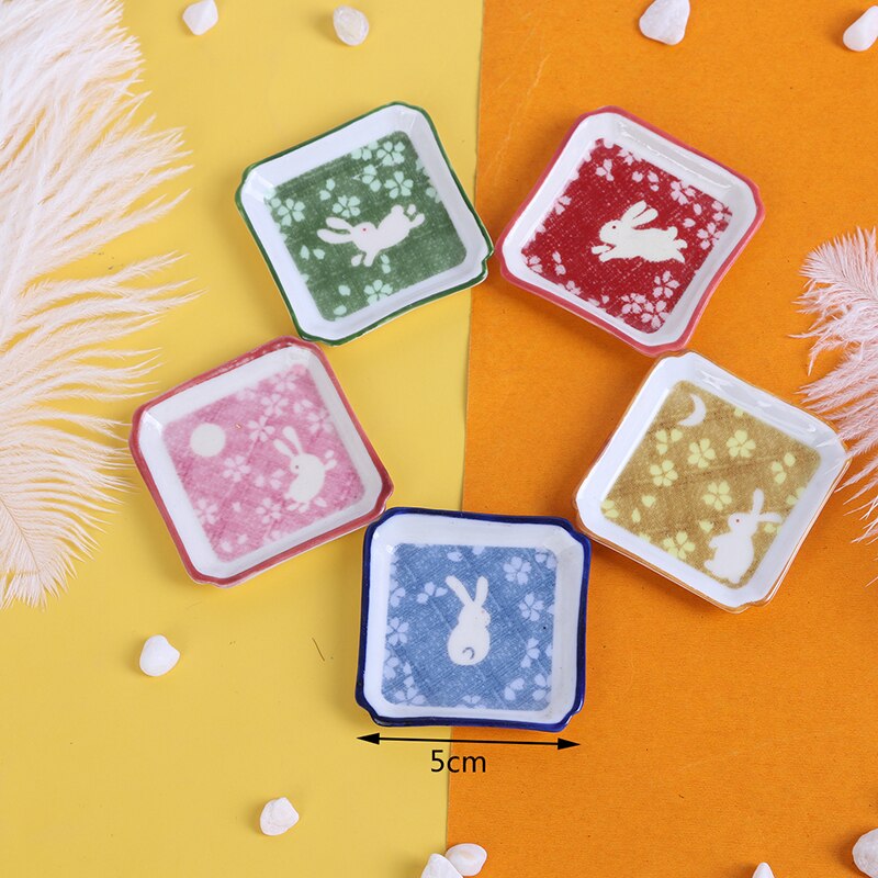 1Pc Casa Delle Bambole mini Ceramica Da Tavola Piatti Vassoi Bambola Piatti di Cibo Cucina Giocattolo 5 centimetri x 5cm