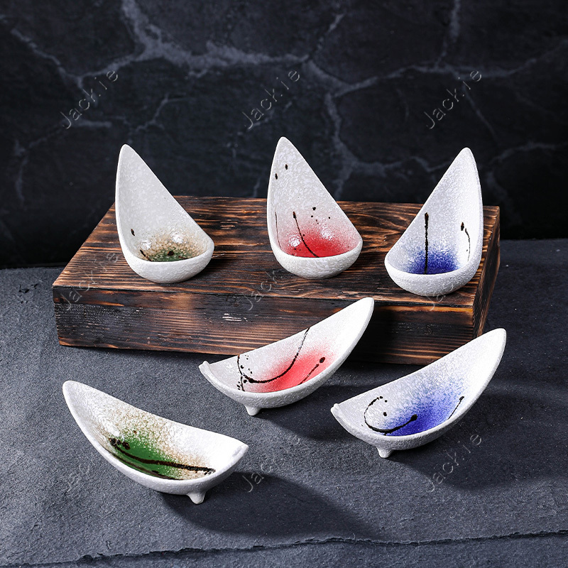 Kreatywny półksiężyc półmisek ornament japońnarty styl restauracja zimne dania naczynie na sos sojowy domowa ceramika zastawa stołowa zdobione