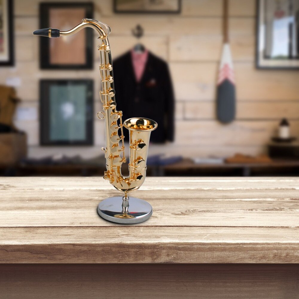 Mini-saxophon, vergoldetes miniatur-saxophonmodell mit metallständer zur dekoration