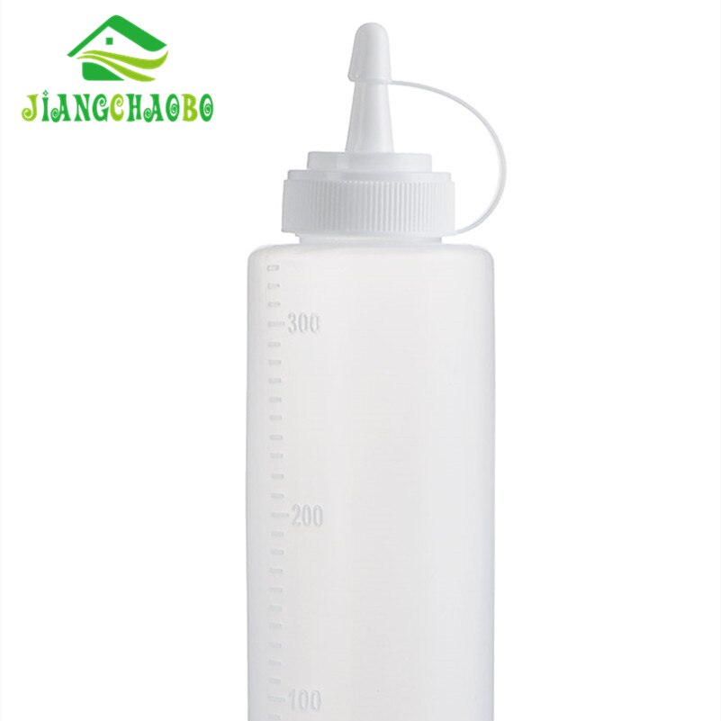 Squeeze Squirt Condiment Bottles with Twist On Cap Lids Ketchup Mustard Mayo Sauces Olive Oil Bottles Kitchen Gadget