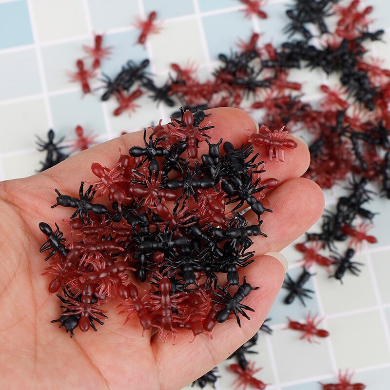 50/100/200Pcs Simulation Ants Plastic Realistic Halloween Stimulating Ants Pranks Joking Toys