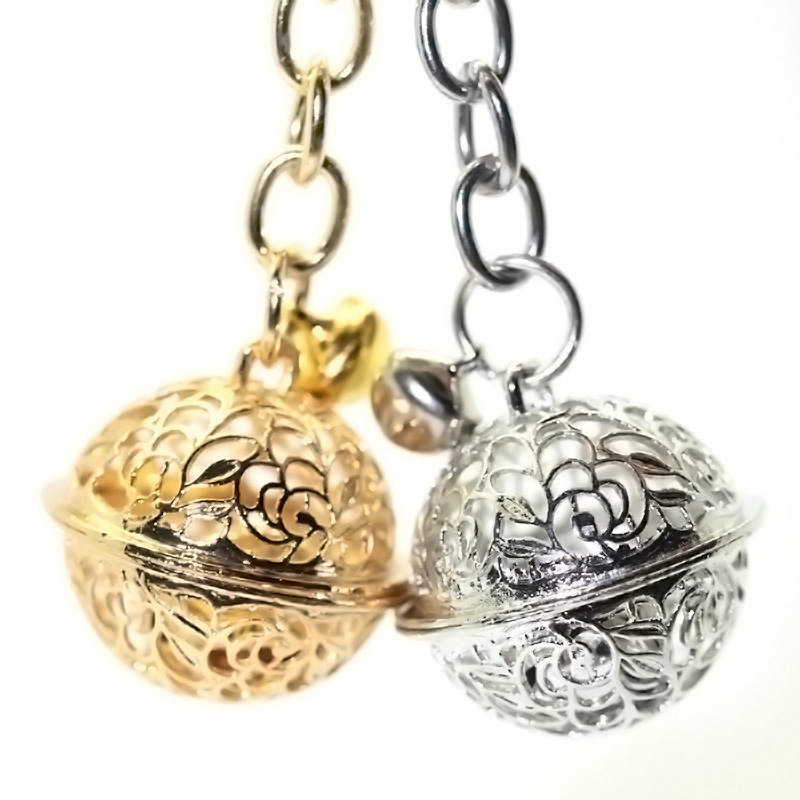 Creatieve Planeet Wind Gong Auto Sleutelhanger Bell Holle Gesneden Metalen Bell Opknoping Decoratie Sleutelhangers Voor Vrouwen