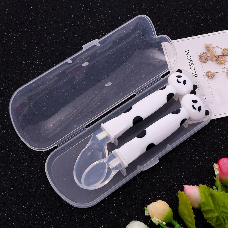 2 stuks/doos cartoon baby trainingslepel babyvoeding servies multifunctionele siliconen lepel peuter leer elastische buigkop lepel: Wit