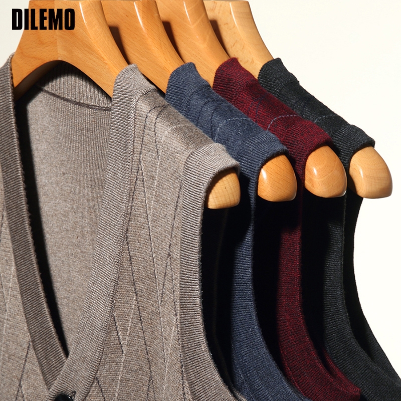 Cárdigan de punto con cuello de pico para hombre, suéter informal de , chaleco sin mangas, ropa de de para otoño e invierno de , 2025