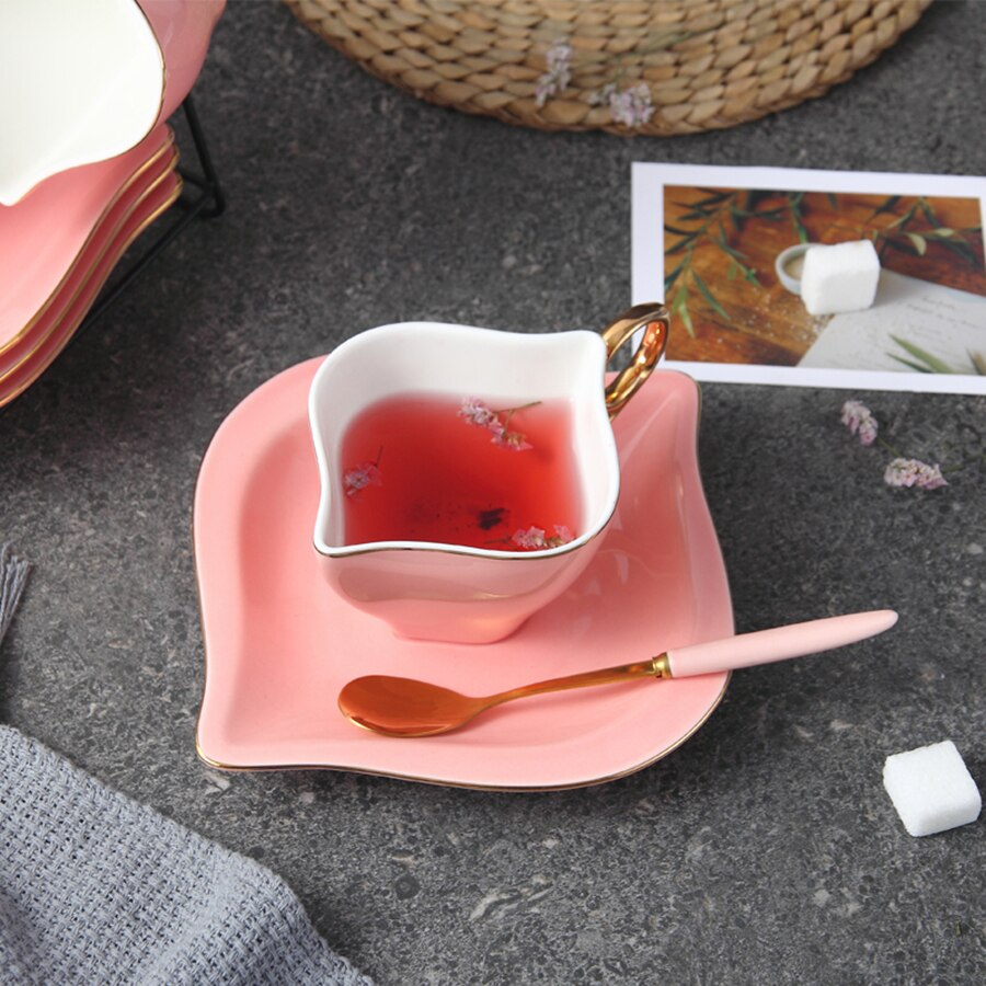 Bone china high tea set europese keramische koffiekopjes en schoteltjes espressokopjes taza ceramica home lzi 004