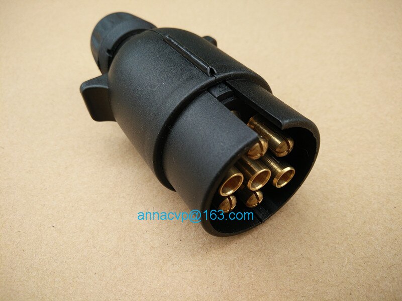 7 Pin trailer connector plastic round trailer socket pug /boat/ caravan/ motorhome/ car/ auto/ truck/ RV trailer parts