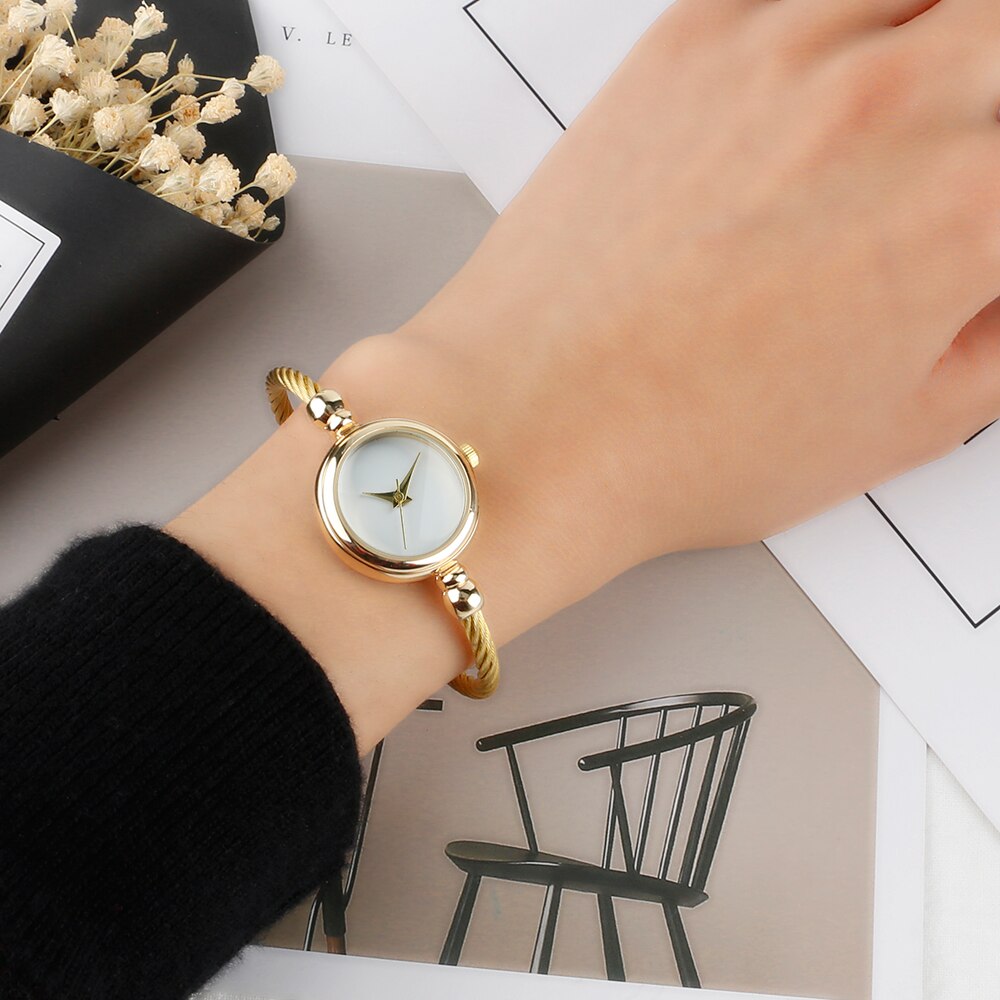 Luxe Dames Bangle Horloges voor Vrouwen Gouden Armband Horloge Mode Minimalistische Quartz Klok Reloj Mujer