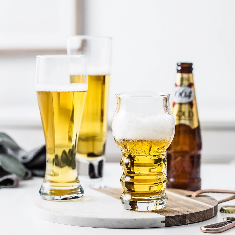 Bierpullen wijnbekers koele drank high beer glazen vers sap cola cocktail whiskyglas