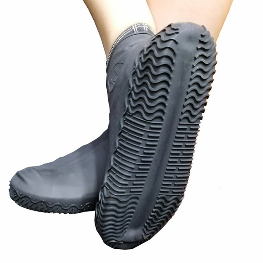 Par genanvendelige silikone skoovertræk s / m / l vandtætte skoovertræk udendørs camping skridsikker gummi regn støvle oversko: Sort / S