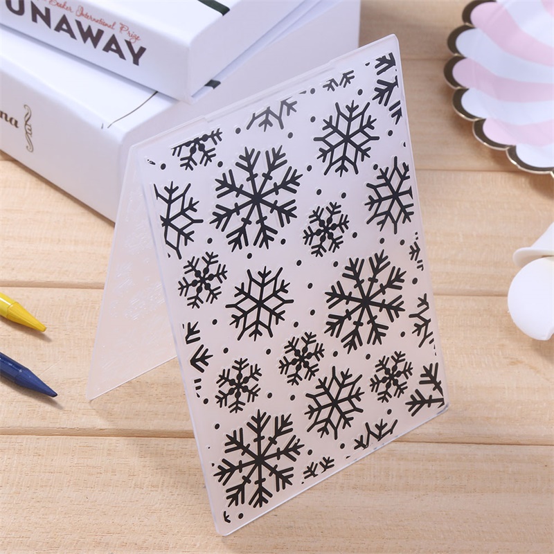 Christmas Snowflake Plastic Template Craft Embossing Folders for DIY Scrapbooking Album and Paper Card Making Decoration Supplie