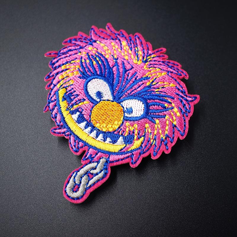 Grappig (maat :6.9 x 7.5cm)  diy badge strijkapplicatie geborduurde applicatie naaien kleding stickers kleding badges kleding accessoires