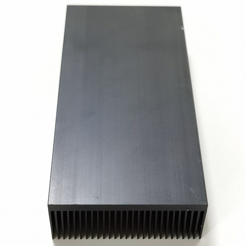 Langlebiger, silberfarbener aluminium-kühlkörper mit kühlrippen (80 x 27 x 150mm zoll) für led-leistungstransistoren und elektrische chips