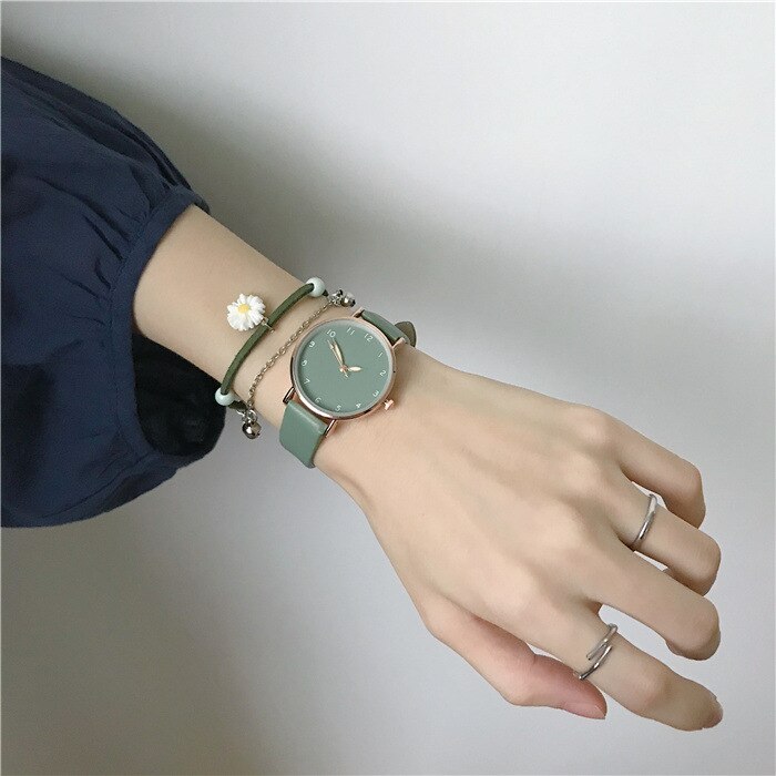 Eenvoudige Vrouwen Horloges Kwaliteiten Groen Dames Quartz Horloges Minimalistische Vrouwelijke Lederen Horloge: green