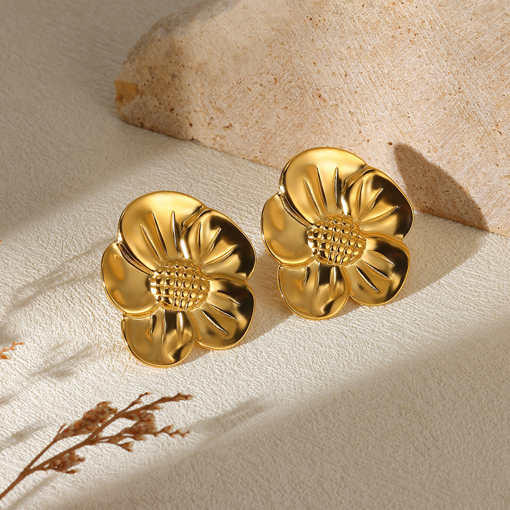Geometric Flower Stainless Steel Earrings Women Sweet Sunflower Star Gold Color Ear Piercing Jewelry Wedding Accessories: Antique Bronze Plated