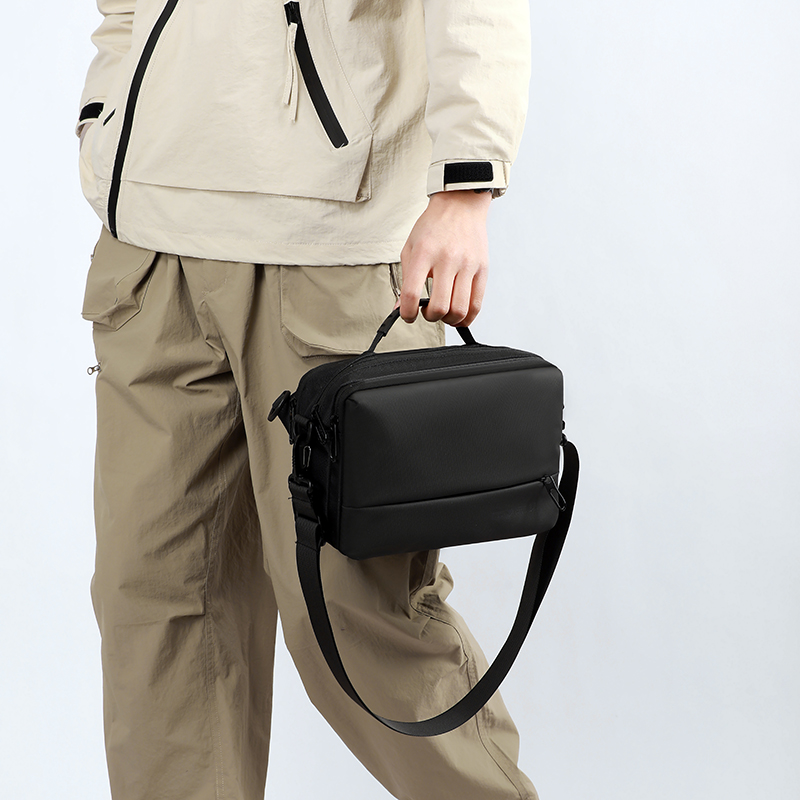 Japanese simple shoulder bag men's casual horizontal messenger bag waterproof trend camera bag business mailman bag breast bag