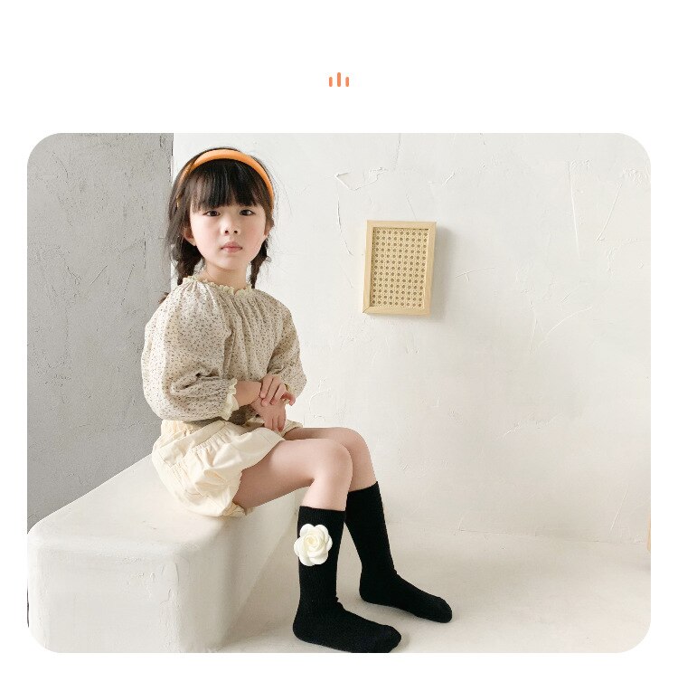Sweet Baby Child Girls calze a tubo centrale nere con fiore 3D Floret calzini per bambini accessori moda 1-3-4-6-7-10 anni primavera