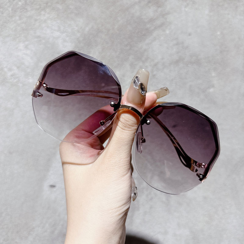 Women's Polarized Light Sunglasses Women Metal Half Frame Polygon Sun Glasses Outdoor Leisure Eyewear UV400 Oculos De Sol: Red