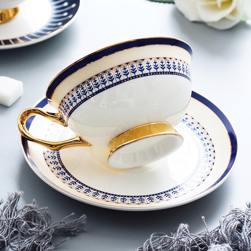 Tazas y platillos de porcelana blanca, juego de té Simple de cerámica, Tazas de café de moderno Para cafetería