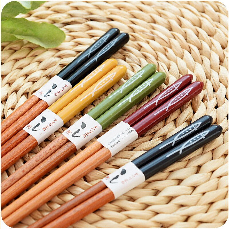 Reusable Japanese style bamboo chopsticks set 5 pairs of Chinese food dessert chopsticks