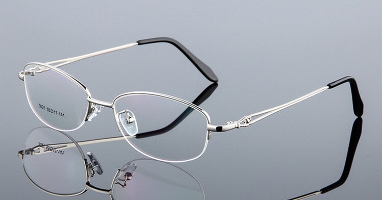 Gafas ópticas de aleación de titanio para mujer, montura ultraligera para miopía, gafas de medio borde: Sliver