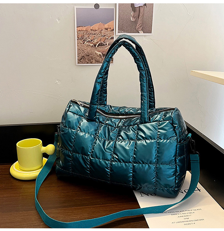 Winter Vrouwen Down Messenger Bag Gewatteerde Ruimte Katoen Gewatteerde Tote Schoudertas Vrouwelijke Grote Capaciteit Pluizige Top-Handvat tassen 2023: Blauw