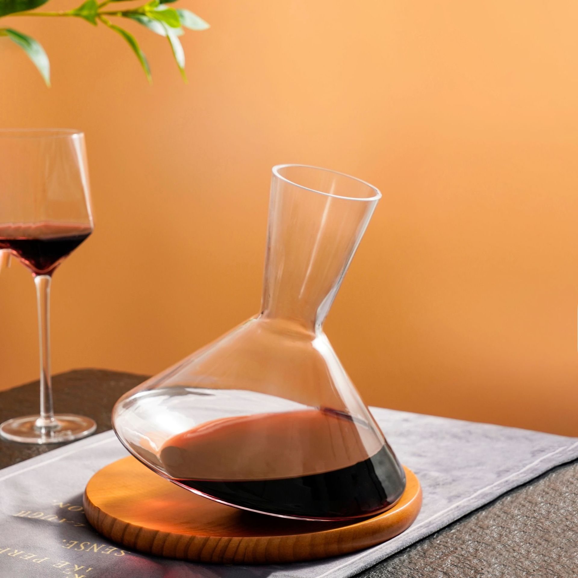 Carafe en verre de cristal de luxe léger, gobelet rotatif à 360 degrés, séparateur de vin de 1500ml, bouteille de vin pour Champagne, whisky, Bar familial